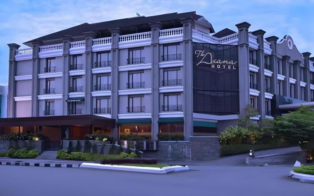 The Axana Hotel Паданг Екстериор снимка