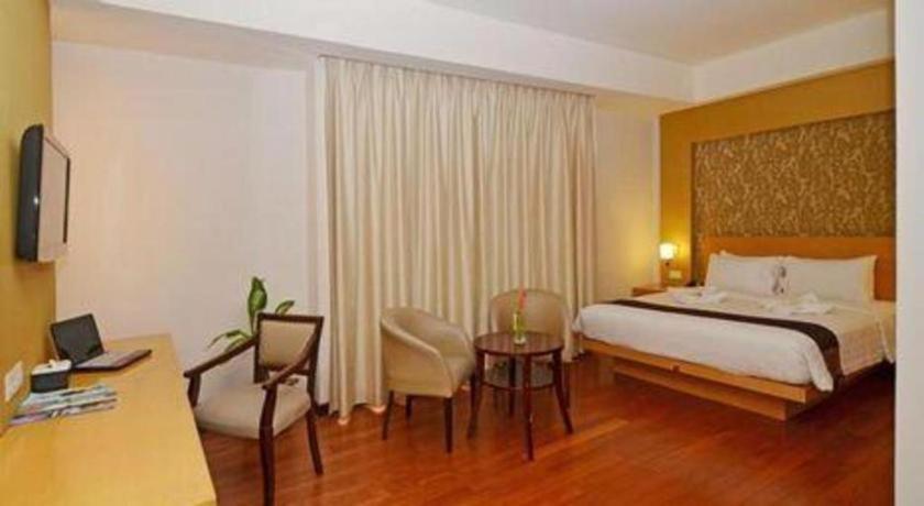 The Axana Hotel Паданг Екстериор снимка