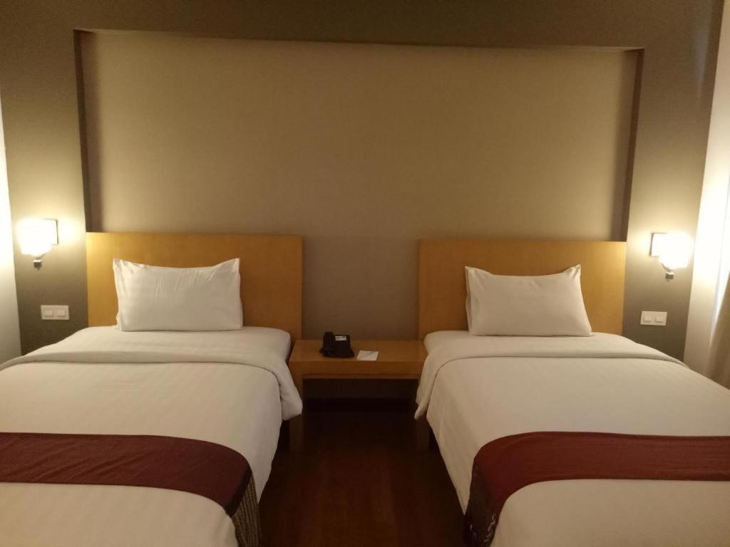 The Axana Hotel Паданг Екстериор снимка