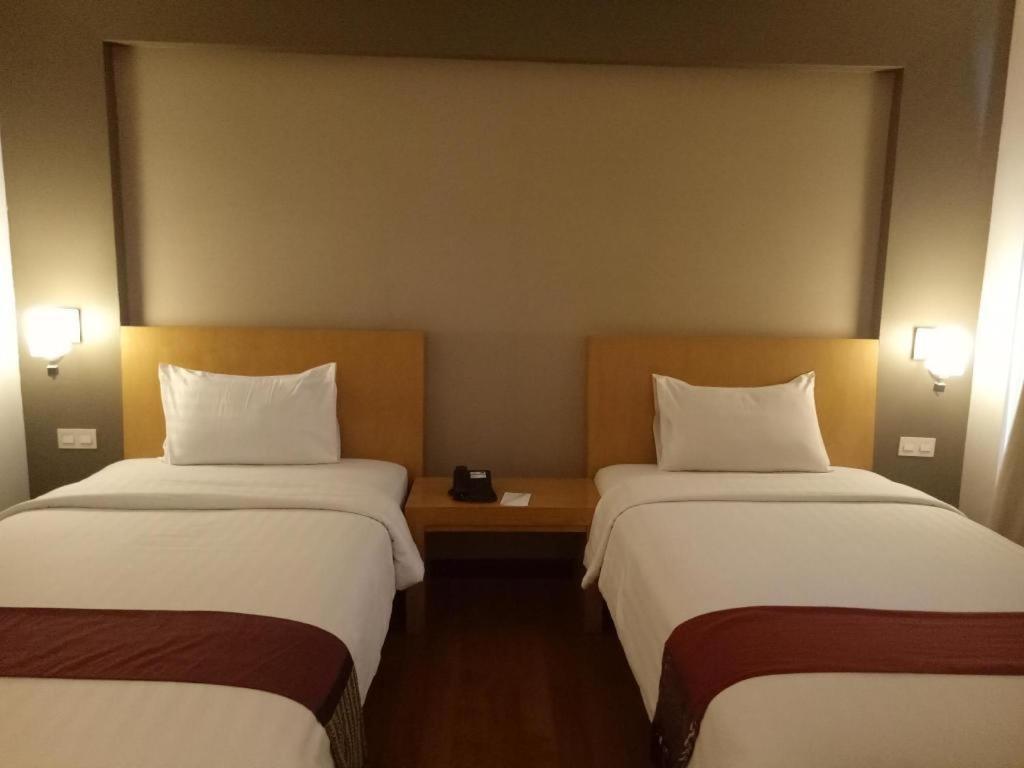 The Axana Hotel Паданг Екстериор снимка